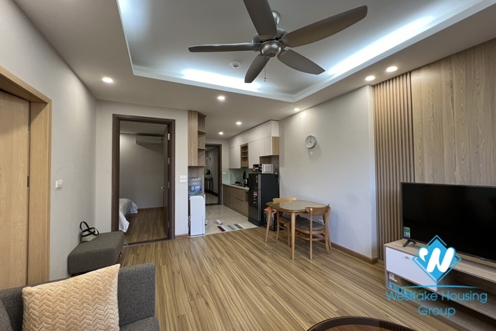 Brand new modern 1 bedroom located on Doi Can street, Ba Dinh