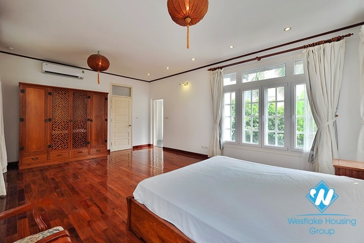Nice four bedrooms house for rent in Tay Ho, Ha Noi
