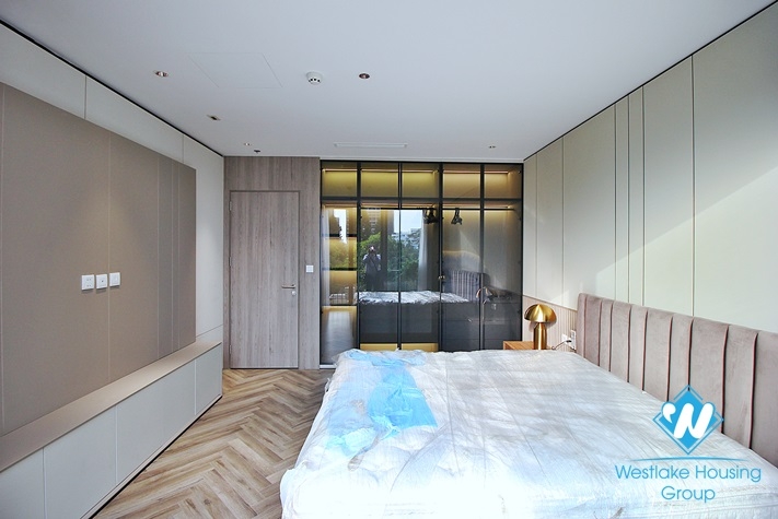 Nice 02 Bedrooms apartment for rent in Tay Ho st, Tay Ho District 