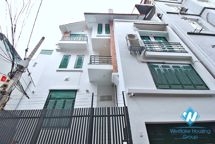 Nice house with modern style for rent in Au co st, Tay Ho