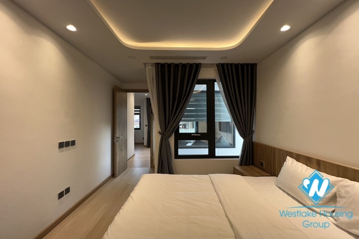 Beautiful with modern 1 bedroom for rent in Doi Can st , Ba Dinh district.