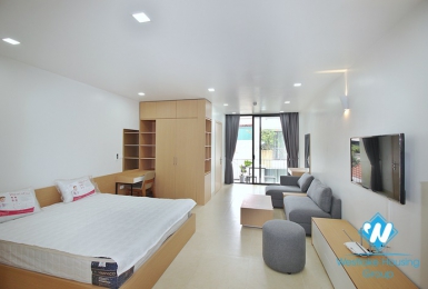 Newly and bright studio for rent in Xuan dieu, Tay ho, Ha noi
