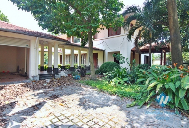 A Ambassador villa for rent in Tay Ho, Ha noi