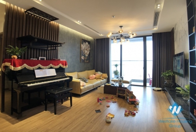 A gorgeous, stunning 3 bedroom apartment for rent in Vinhomes Metropolis, Ba Dinh