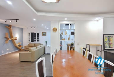 Spacious and bright 3 bedrooms apartment for rent on Au Co, Tay Ho, Hanoi