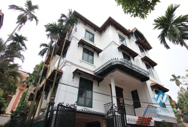 Unfurnished, bright and spacious villa to rent in Tay Ho