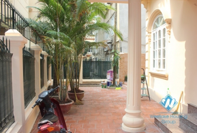 Bright renovated house with 3 bedroom and a huge garden for rent in Westlake Tay Ho, Ha Noi