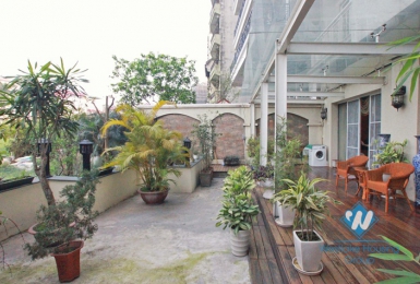 One bedroom apartment with a huge back yard garden for rent on Xuan Dieu