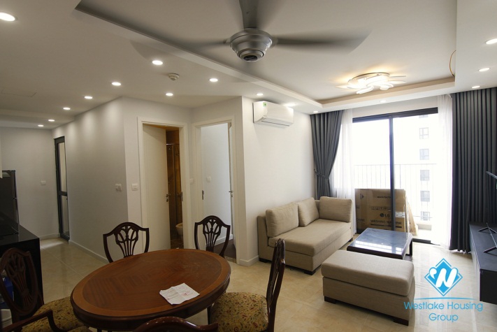 Nice apartment with 02 bedrooms for rent in Cau Giay District