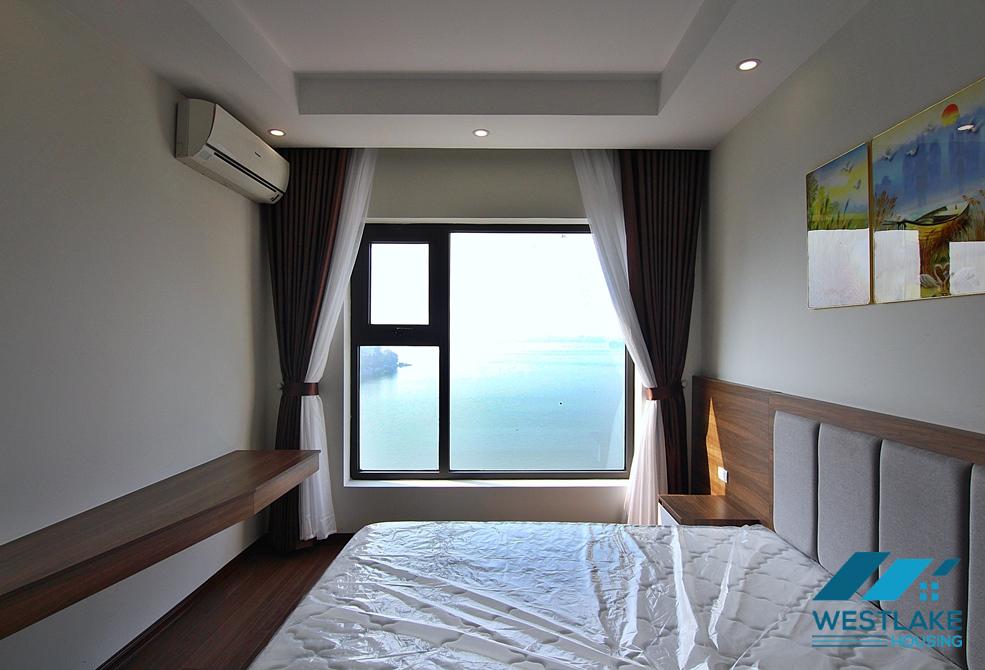 A brand new 2 bedroom apartment with lake view in Xuan Dieu, Tay Ho