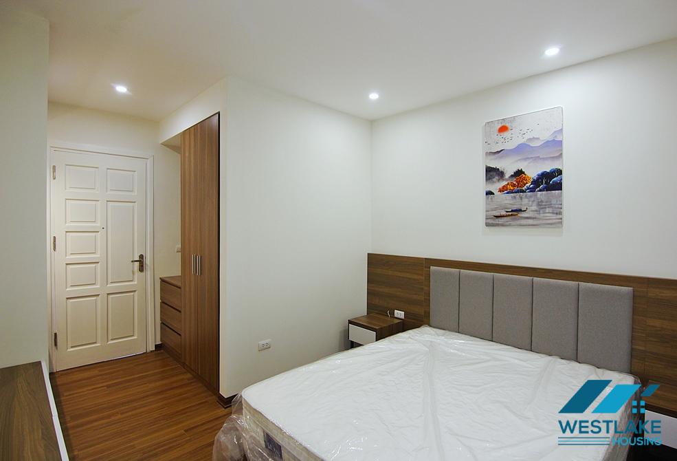 A brand new 2 bedroom apartment with lake view in Xuan Dieu, Tay Ho