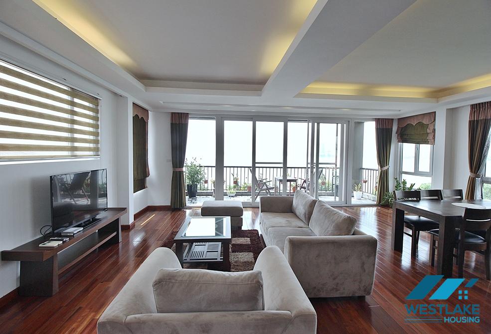 Lakeside three bed apartment for rent in Tay Ho, Hanoi