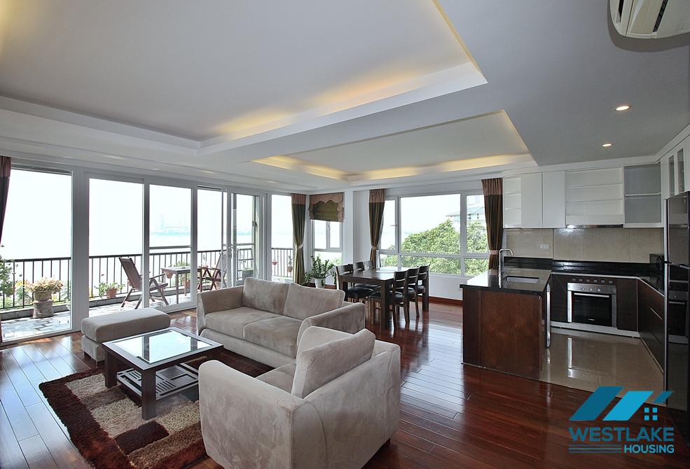 Lakeside three bed apartment for rent in Tay Ho, Hanoi