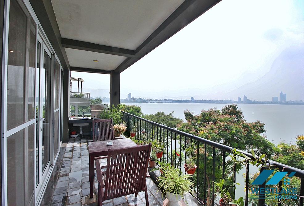 Lakeside three bed apartment for rent in Tay Ho, Hanoi