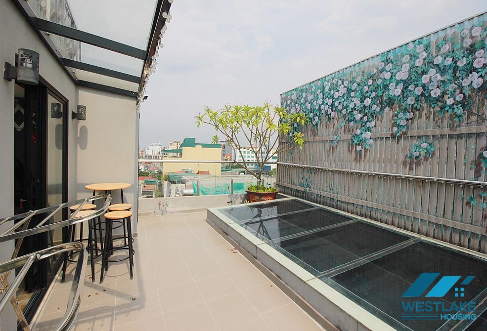 Elevator house for rent in near Ha Noi Club, Tay Ho District