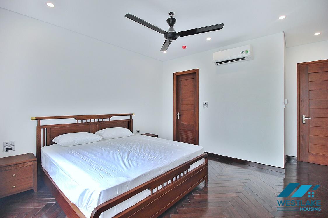 A brand new 2 bedroom apartment in Xuan Dieu, Tay Ho