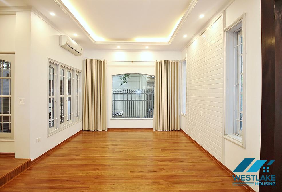 Coner 5 bedrooms house for rent in Dang Thai Mai st, Tay Ho