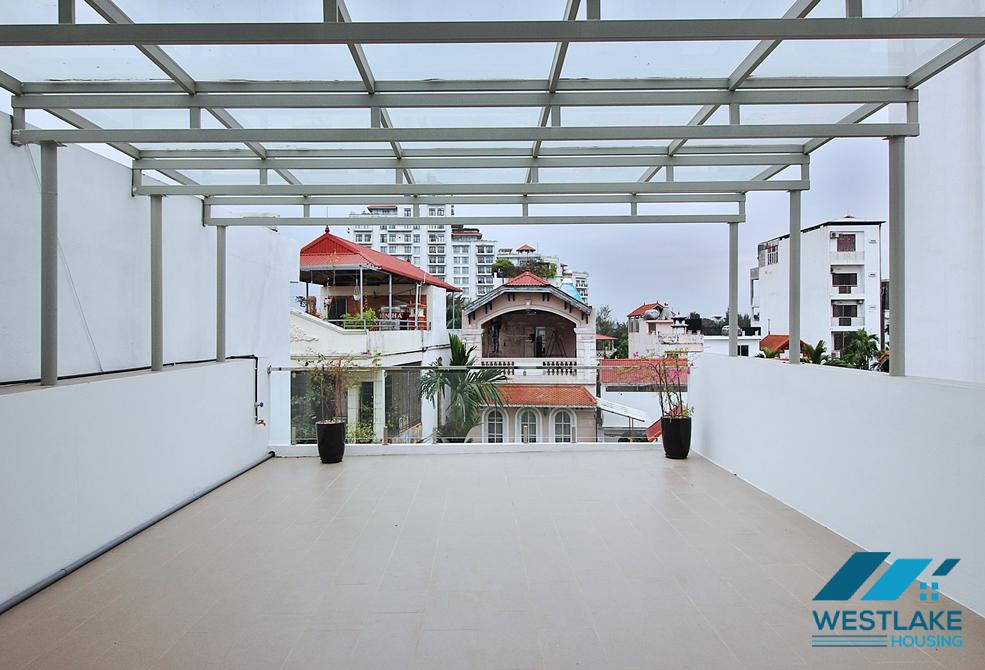 Brightly 5 bedrooms house for rent in Dang Thai Mai st, Tay Ho