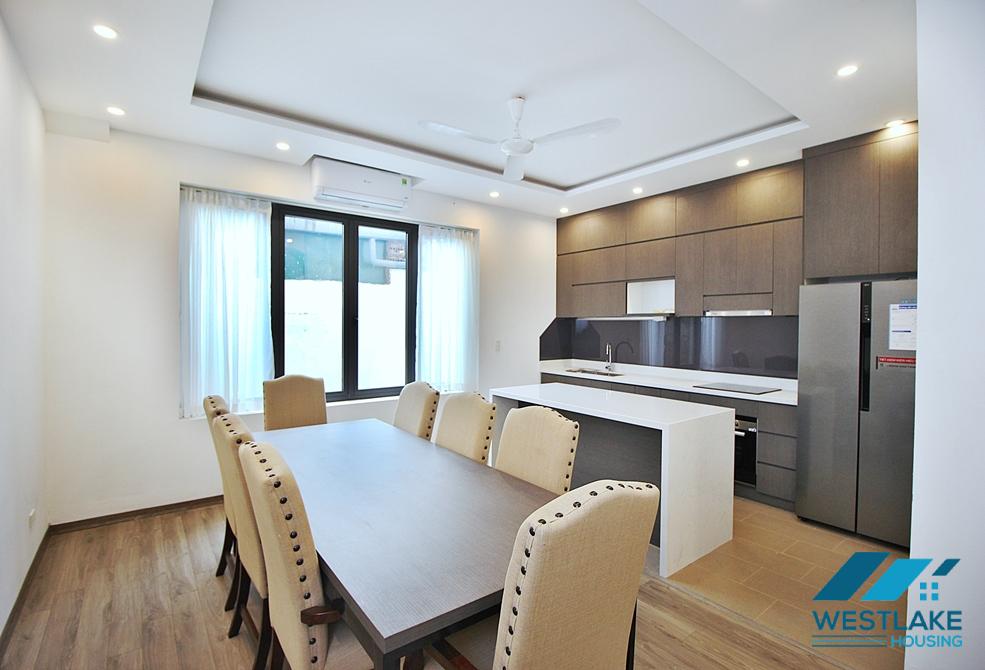 Brightly 5 bedrooms house for rent in Dang Thai Mai st, Tay Ho