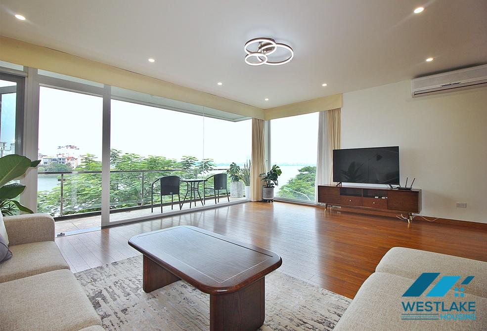 Bright 3 bedroom apartment with lake view for rent in Tay Ho