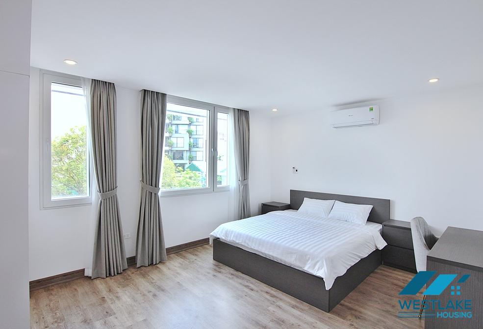 Lake view and bright 3 beds apartment for rent in 39/52 To Ngoc Van st, Tay Ho