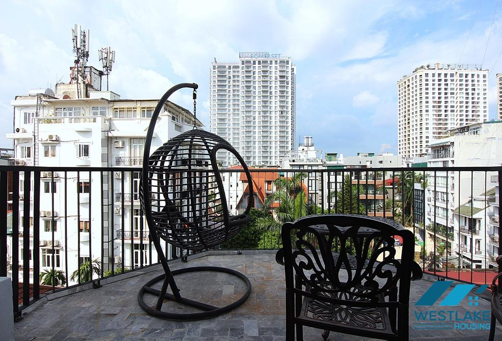 Beautiful and bright 2beds apartment for rent in the heart of Tay Ho district, Ha Noi