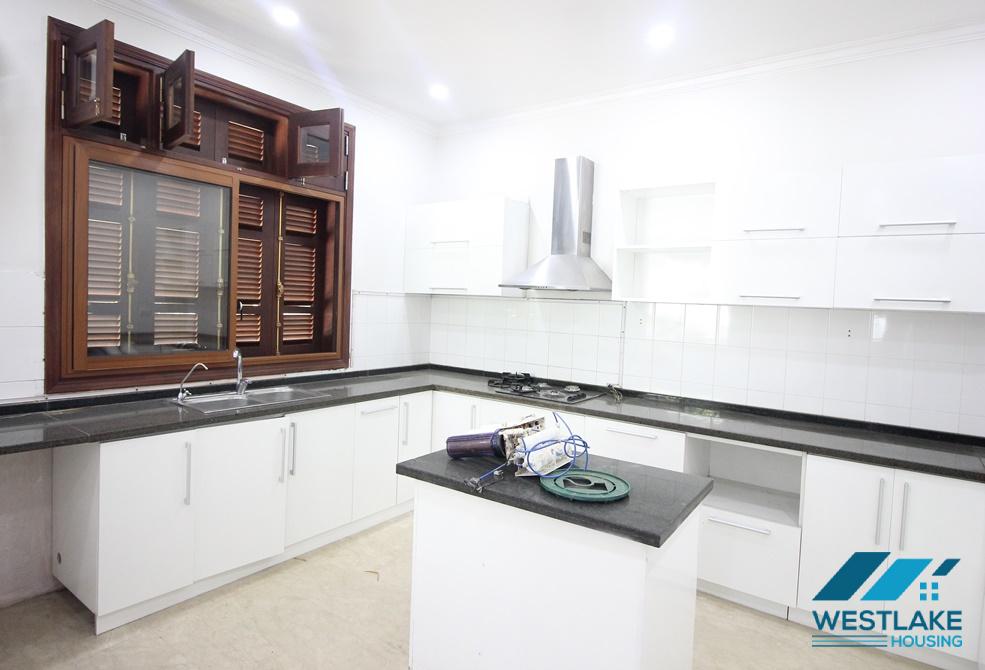 Garden house for rent in Ciputra, T block, Tay Ho, Ha Noi