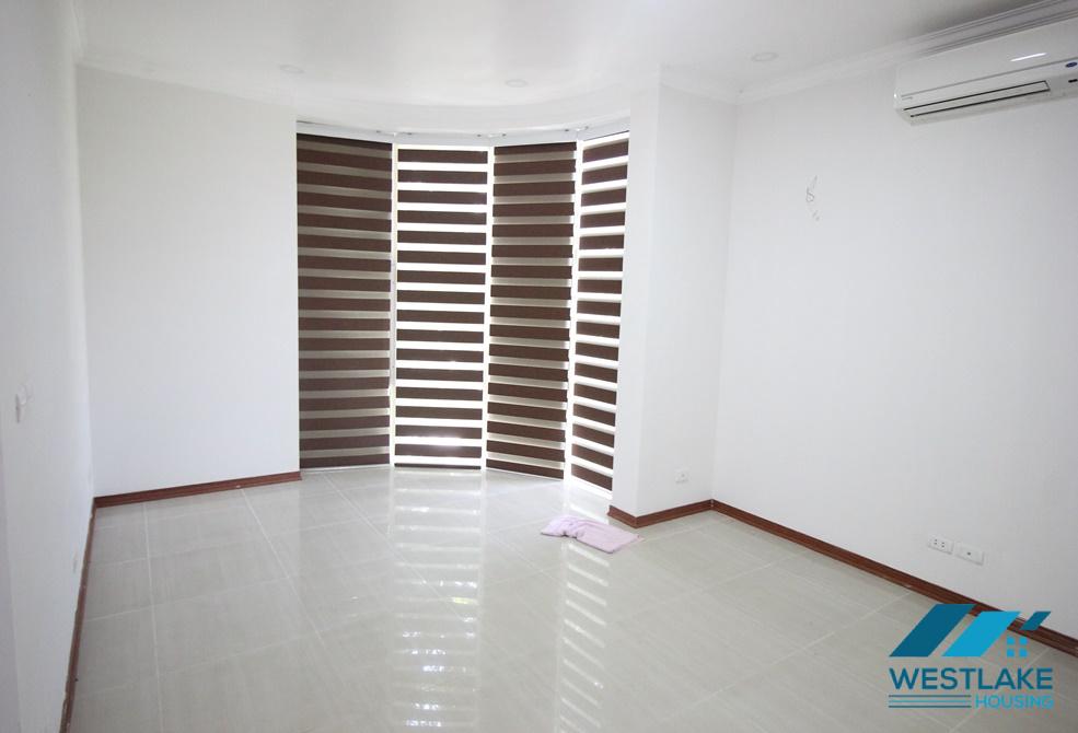 Garden house for rent in Ciputra, T block, Tay Ho, Ha Noi