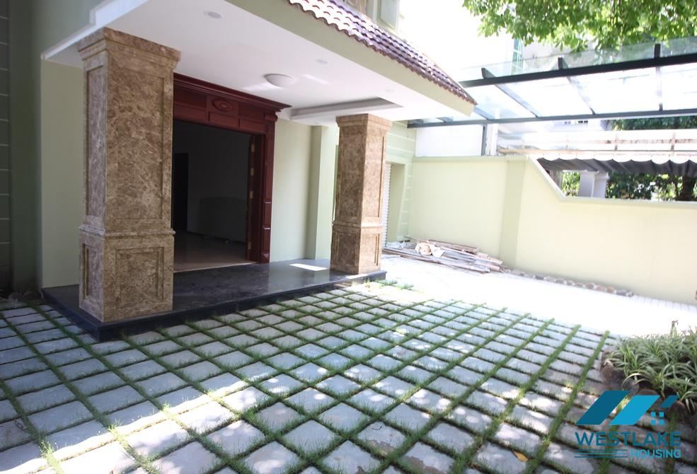 Garden house for rent in Ciputra, T block, Tay Ho, Ha Noi