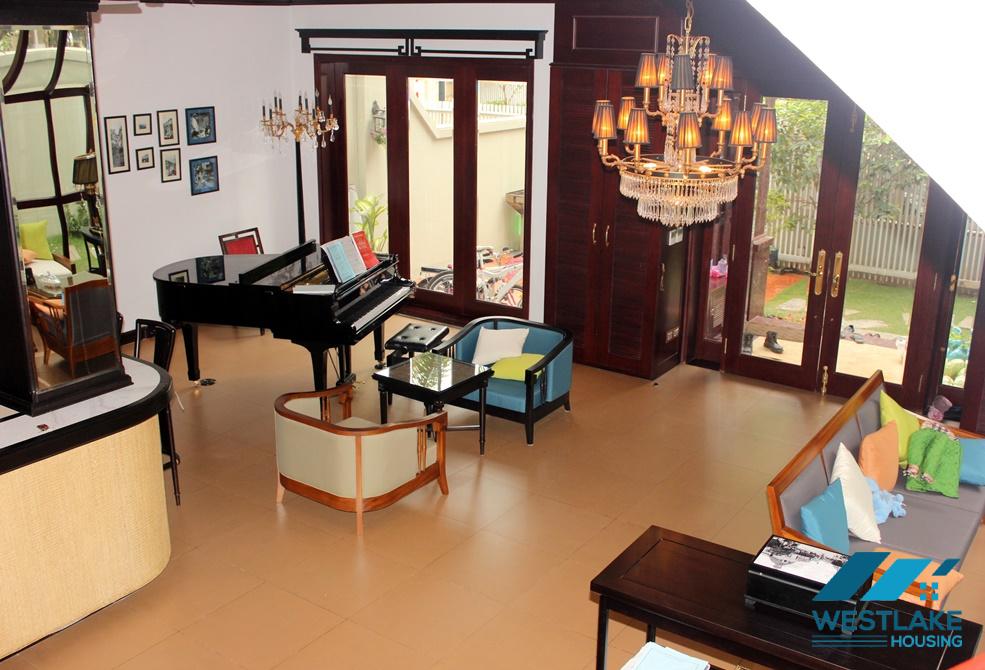 Beautifull house with big garden for rent in Ciputra, Ha Noi