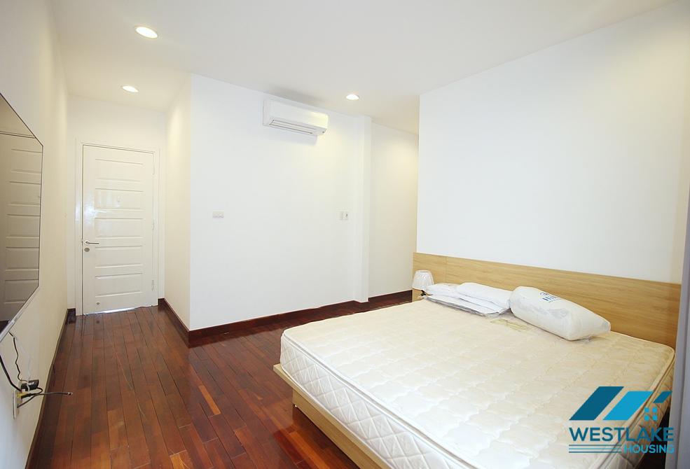 Nice view - Apartment with balcony on the lake for rent in Quang Khanh st, Tay Ho District