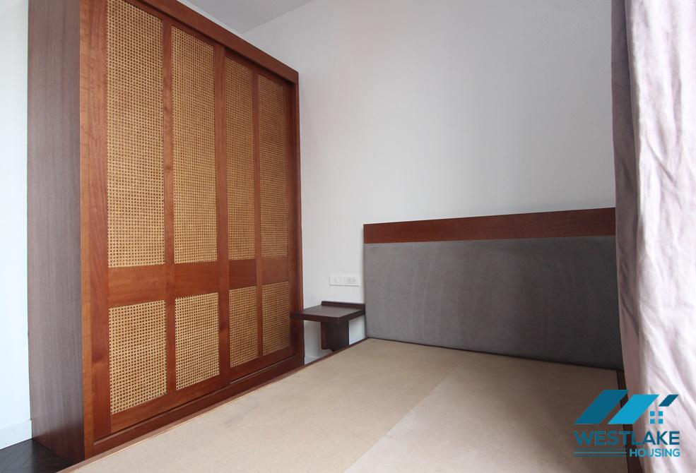 Bright one new apartment with nice furnitures in Tay ho, Ha noi