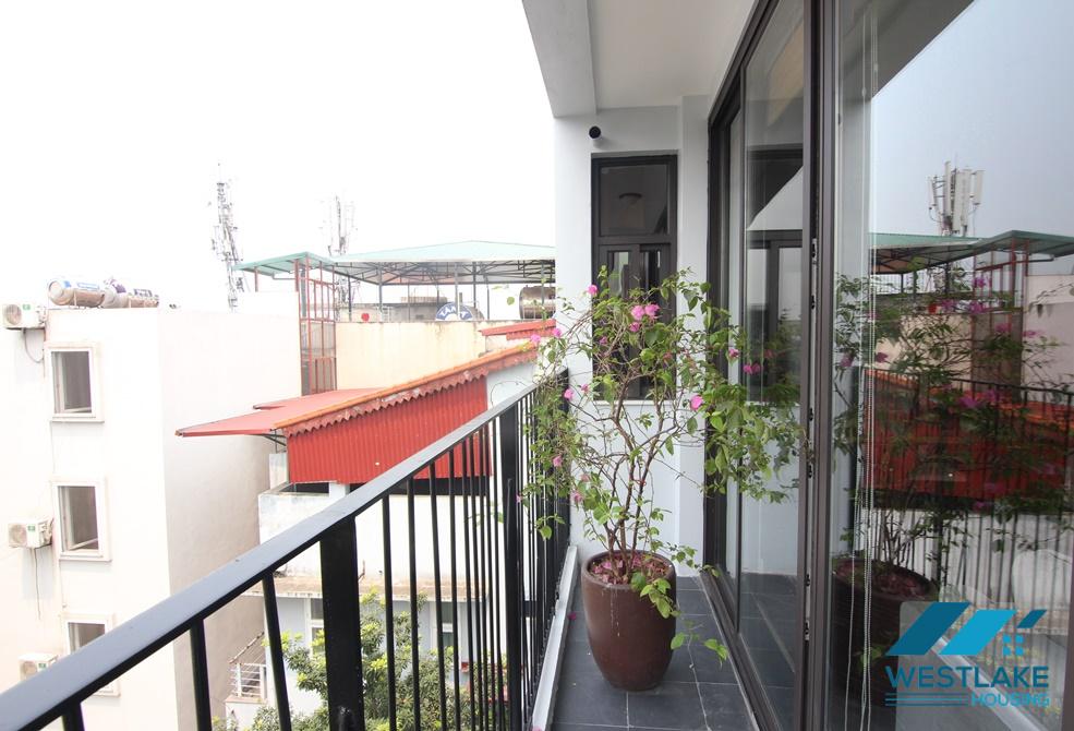 Bright one new apartment with nice furnitures in Tay ho, Ha noi