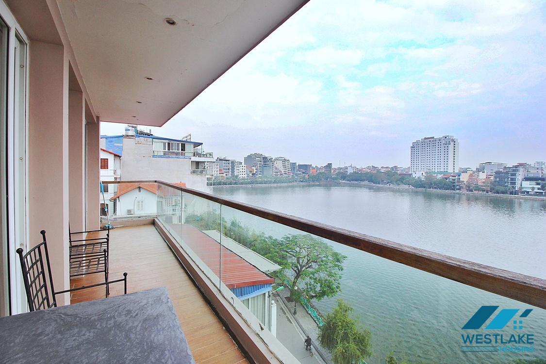 Modern serviced apartment with lake view for rent in Quang An Street, Tay Ho, Ha Noi