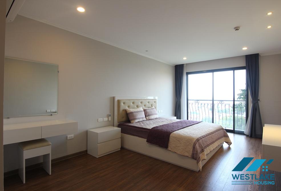 High-end and lake view 3beds apartment for rent in Xuan Dieu st, Tay Ho