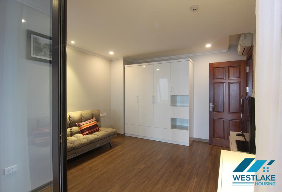 High-end and lake view 3beds apartment for rent in Xuan Dieu st, Tay Ho