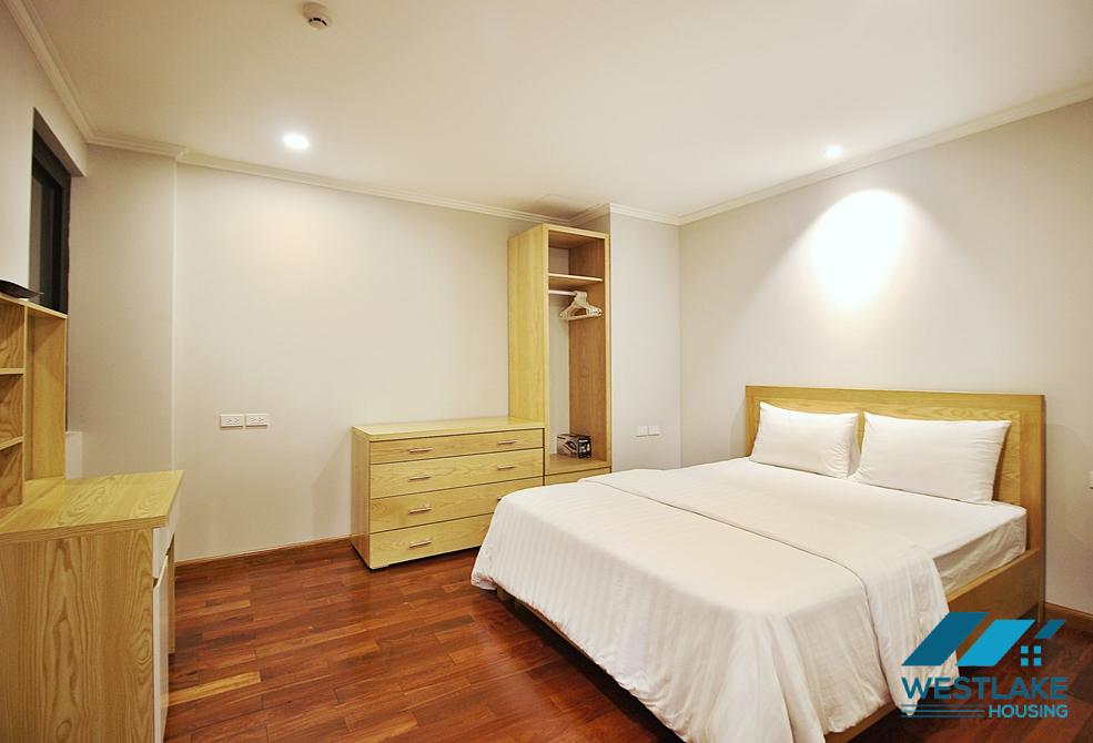 A wonderful lake view 2 bedroom apartment for rent in Xuan Dieu, Tay Ho