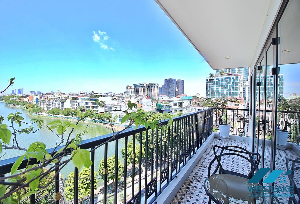 A wonderful lake view 2 bedroom apartment for rent in Xuan Dieu, Tay Ho