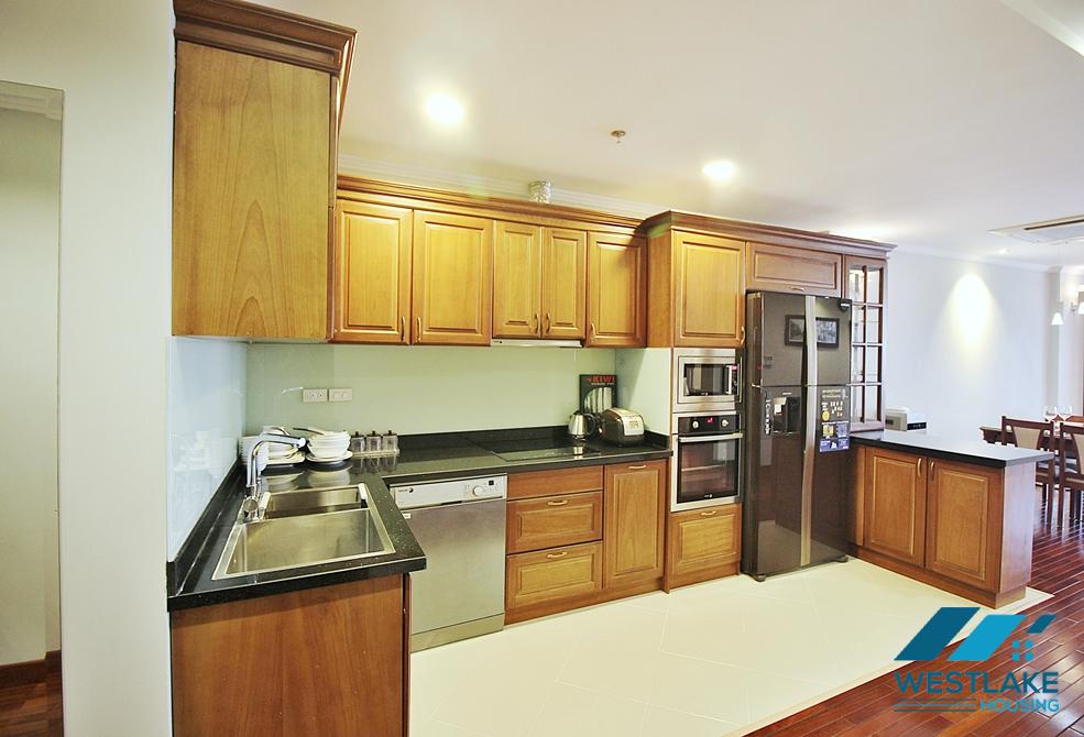 A beautiful lake view 2 bedroom apartment for rent in Xuan Dieu, Tay Ho