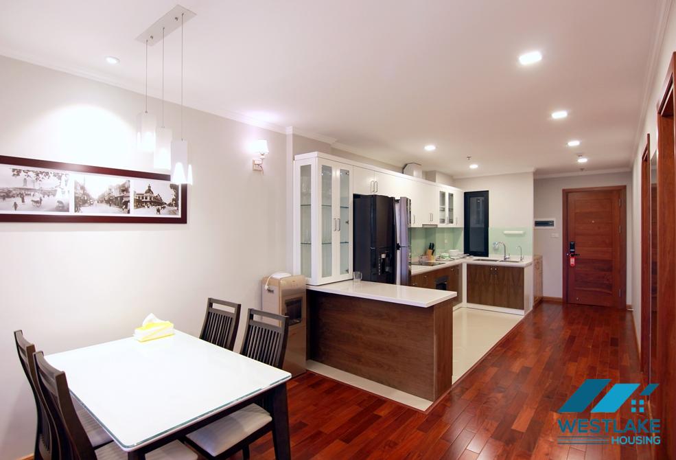 A nicely elegant 2 bedroom  apartment for rent in Xuan Dieu, Tay Ho