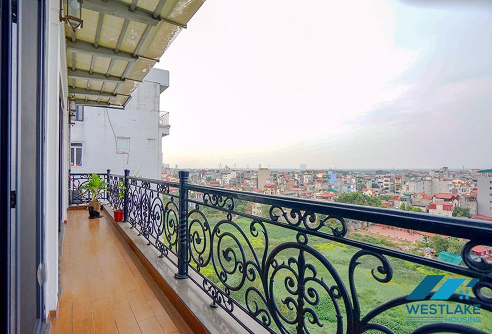 Penhouse lake view 4 bedrooms apartment for rent in Xuan Dieu st, Tay Ho