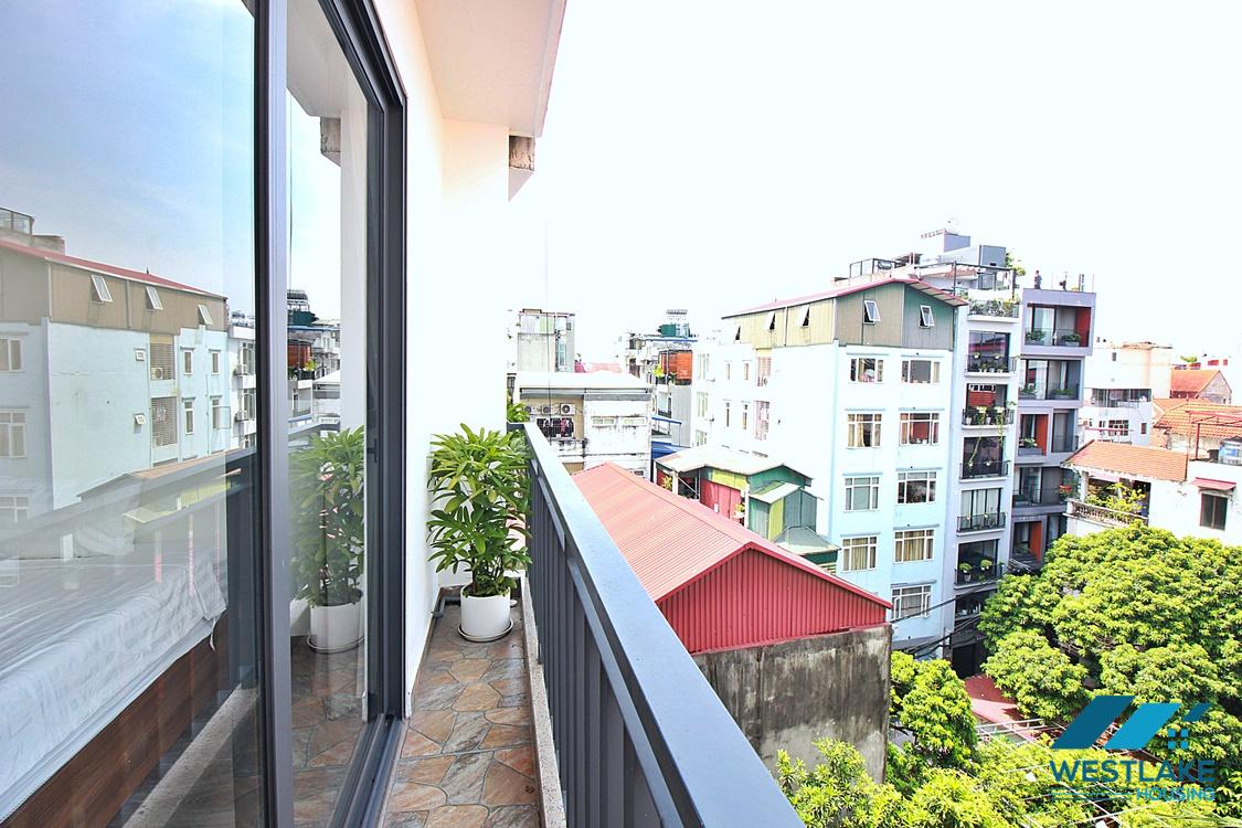 Brand new 2 bedroom apartment for rent in Xuan dieu, Tay ho