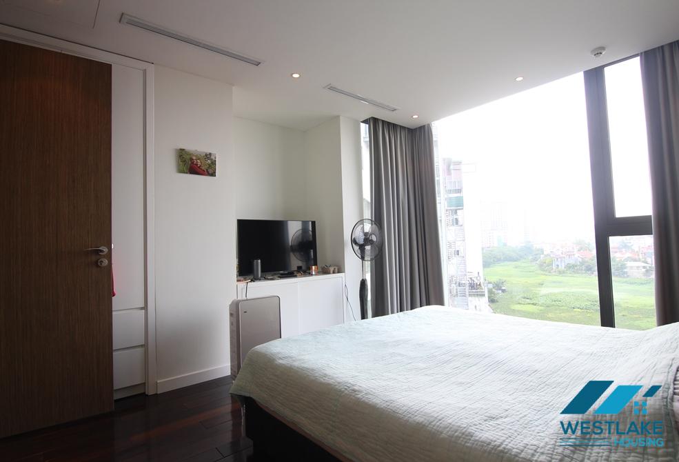 Luxurious and lake view three bedrooms apartment for rent in Tay Ho, Ha Noi