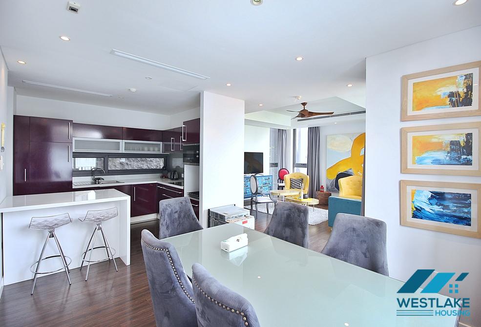 Morden three bedrooms apartment for rent in Xuan Dieu st, Tay Ho