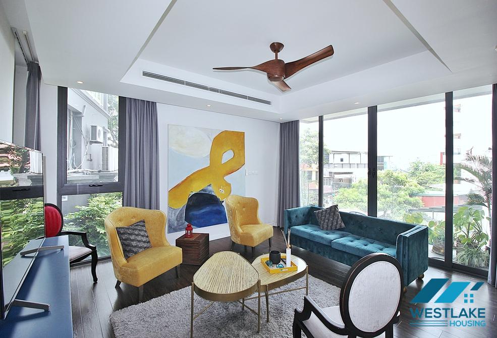 Morden three bedrooms apartment for rent in Xuan Dieu st, Tay Ho