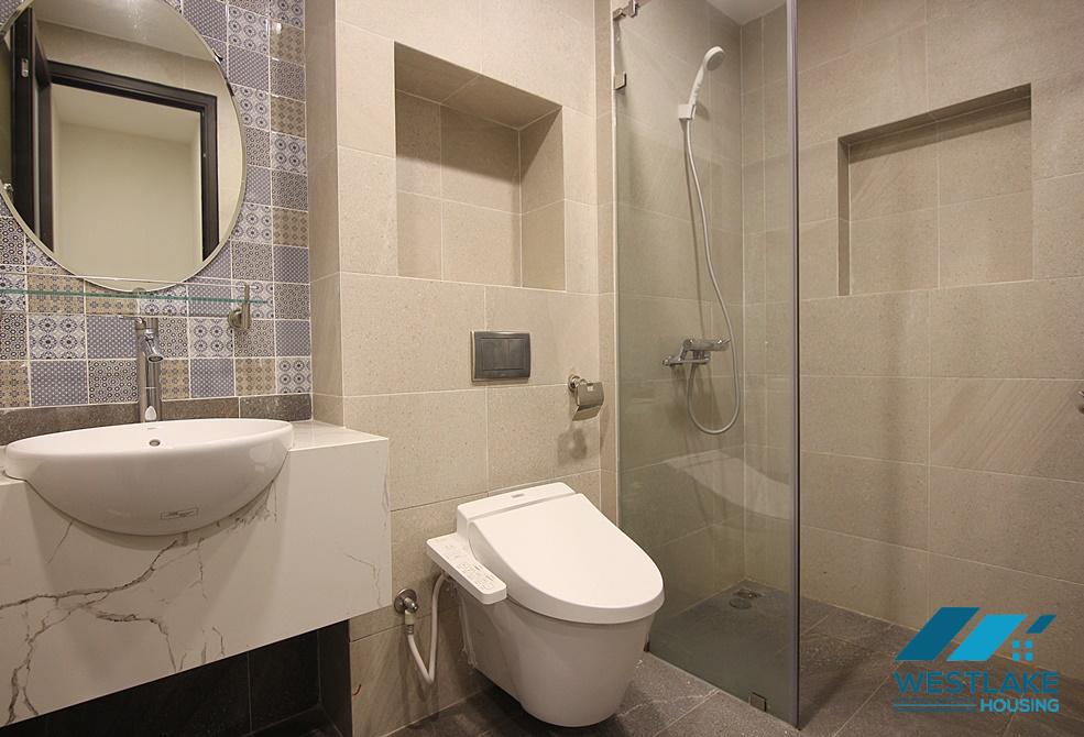 One bedroom apartment in 3rd floor for rent in Tay Ho.