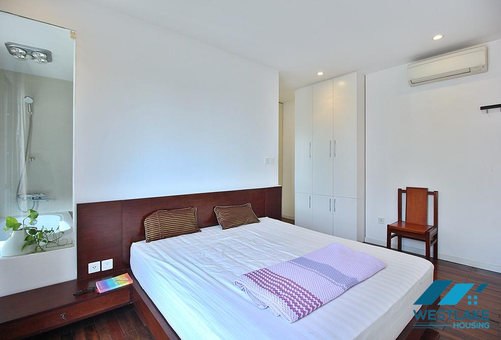 Spacious 1 bedroom apartment for rent in Tu Hoa st, Tay Ho