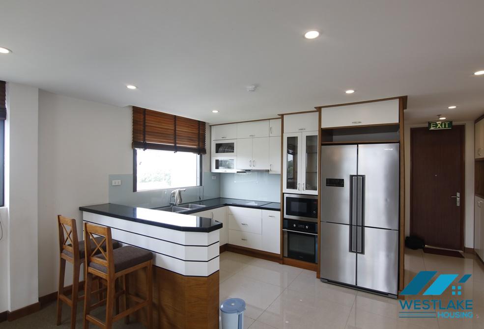 High floor apartment with 3 bedrooms for rent in Trúc Bach, Ba Dinh