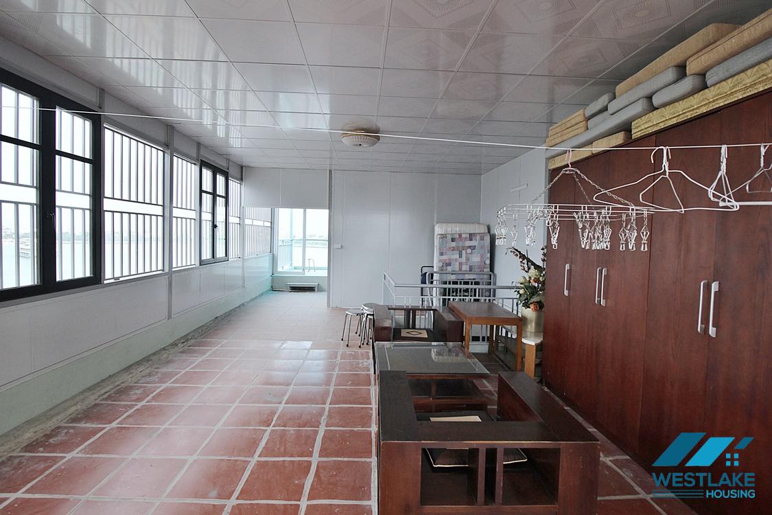 Morden studio for rent in Nhat Chieu street, Tay Ho, Ha Noi