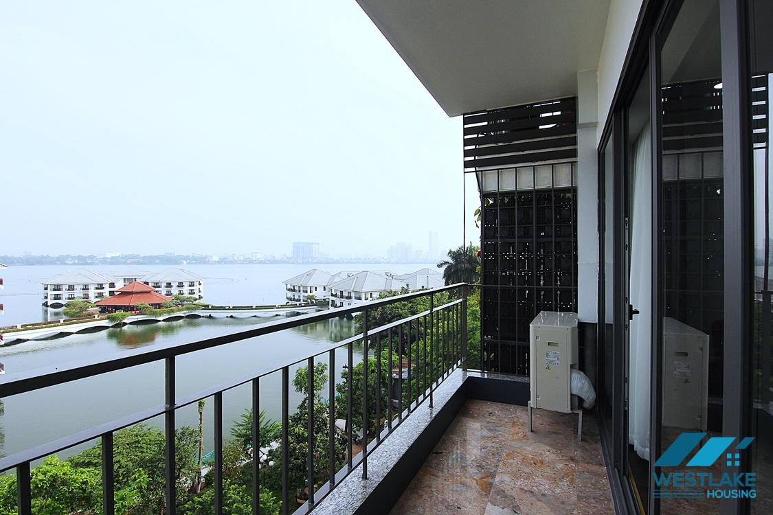 Lake-view 2 bedrooms apartment in Tu Hoa for rent.